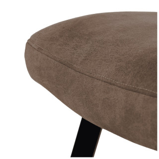 Chaise Bowie A Chicago Truffle