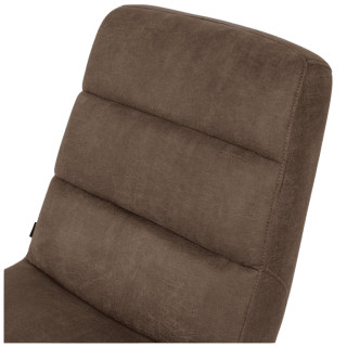 Chaise Bowie A Chicago Truffle